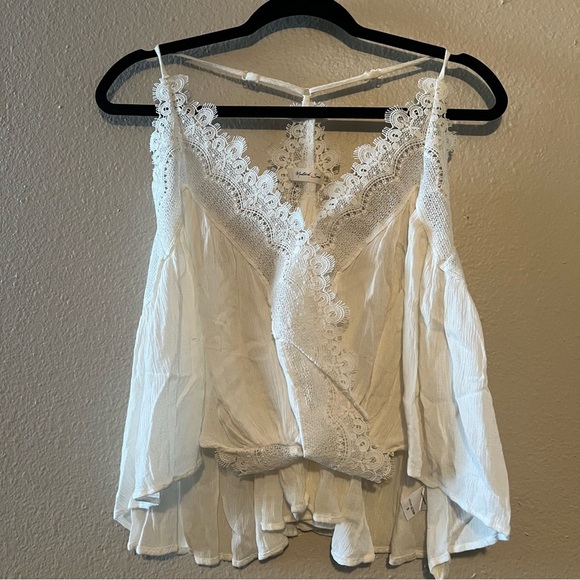 Mustard Seed Surplice Lace Trim Tank Top Size Small From Buckle - Picture 2 of 5